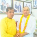 Film actor Ajay Yadav Formally Met SP Leader Rajendra Bahadur Yadav Discussion On Setting up a Shooting Hub in Mungra Badshahpur Jaunpur